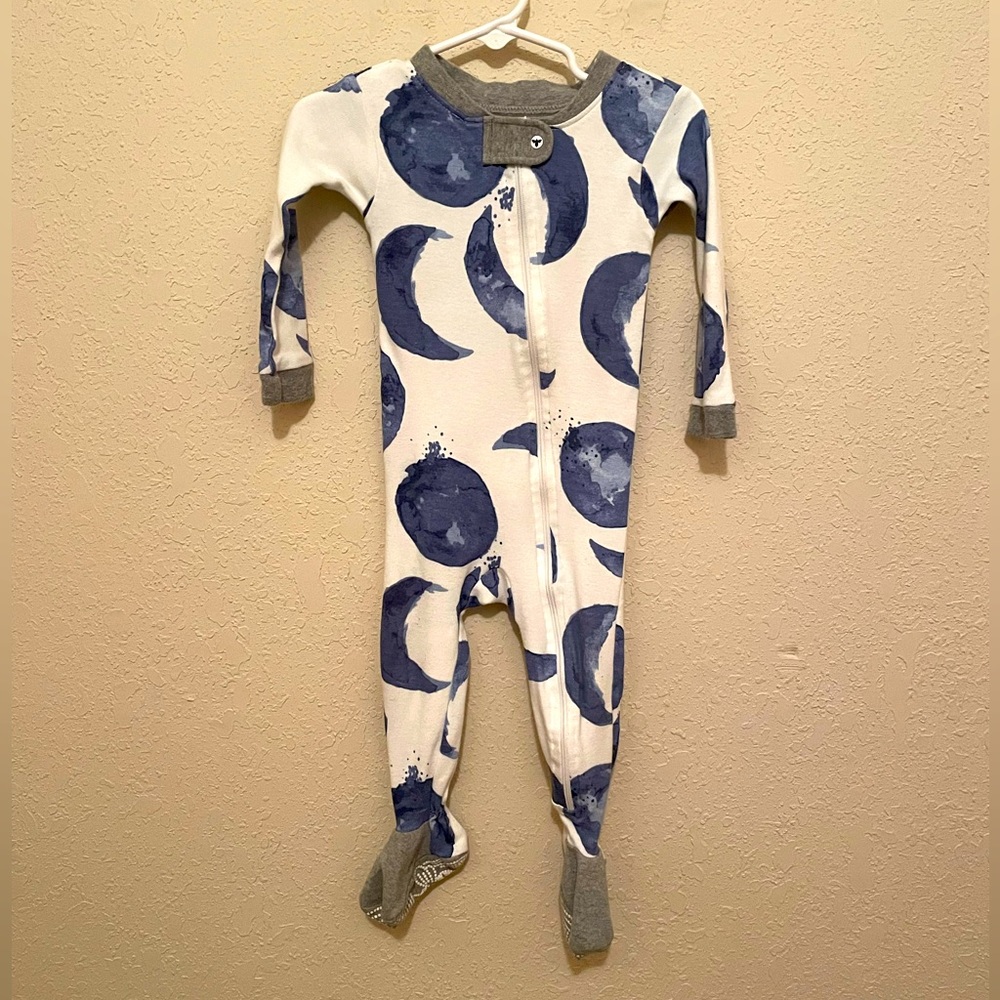 Burt’s Bees “Moon” footie
